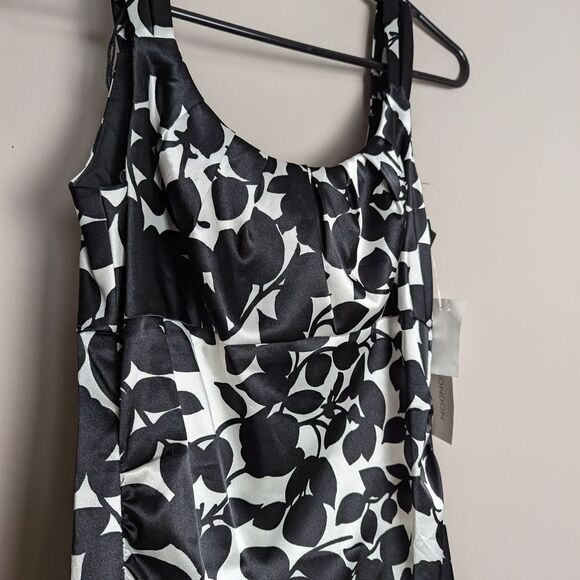 Maggy London Black and White Leaf Print Satin Midi Pencil Skirt NWT 10 - Picture 3 of 9